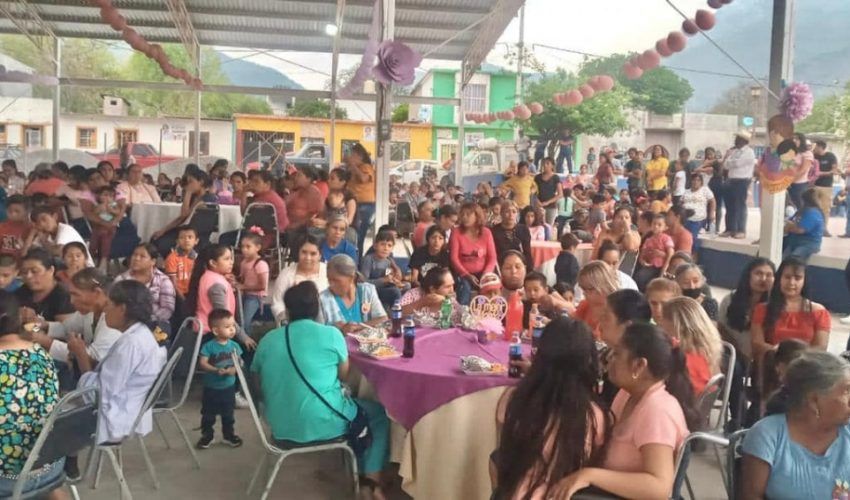 ¡Feliz día de las madres!  Brisa Verber Rdz,  ¡¡¡¡Festejo a las mamás a lo grande!!!!