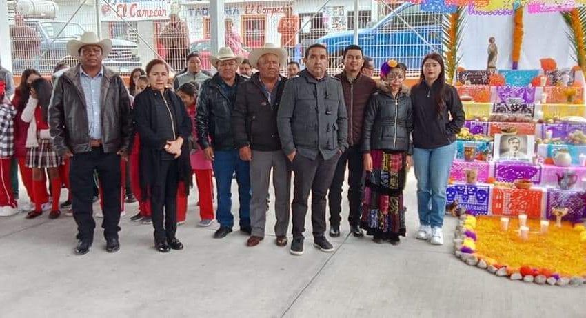 Alcaldeza Brisa Verber Rodriguez presente en concurso de altares, catrinas y catrines,  ¡¡Día de muertos!!