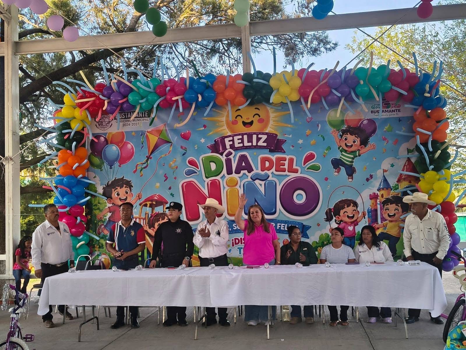 La alcaldesa Dra. Maricela Rodríguez González les celebra en grande el Día del Niño a los pequeños del municipio.